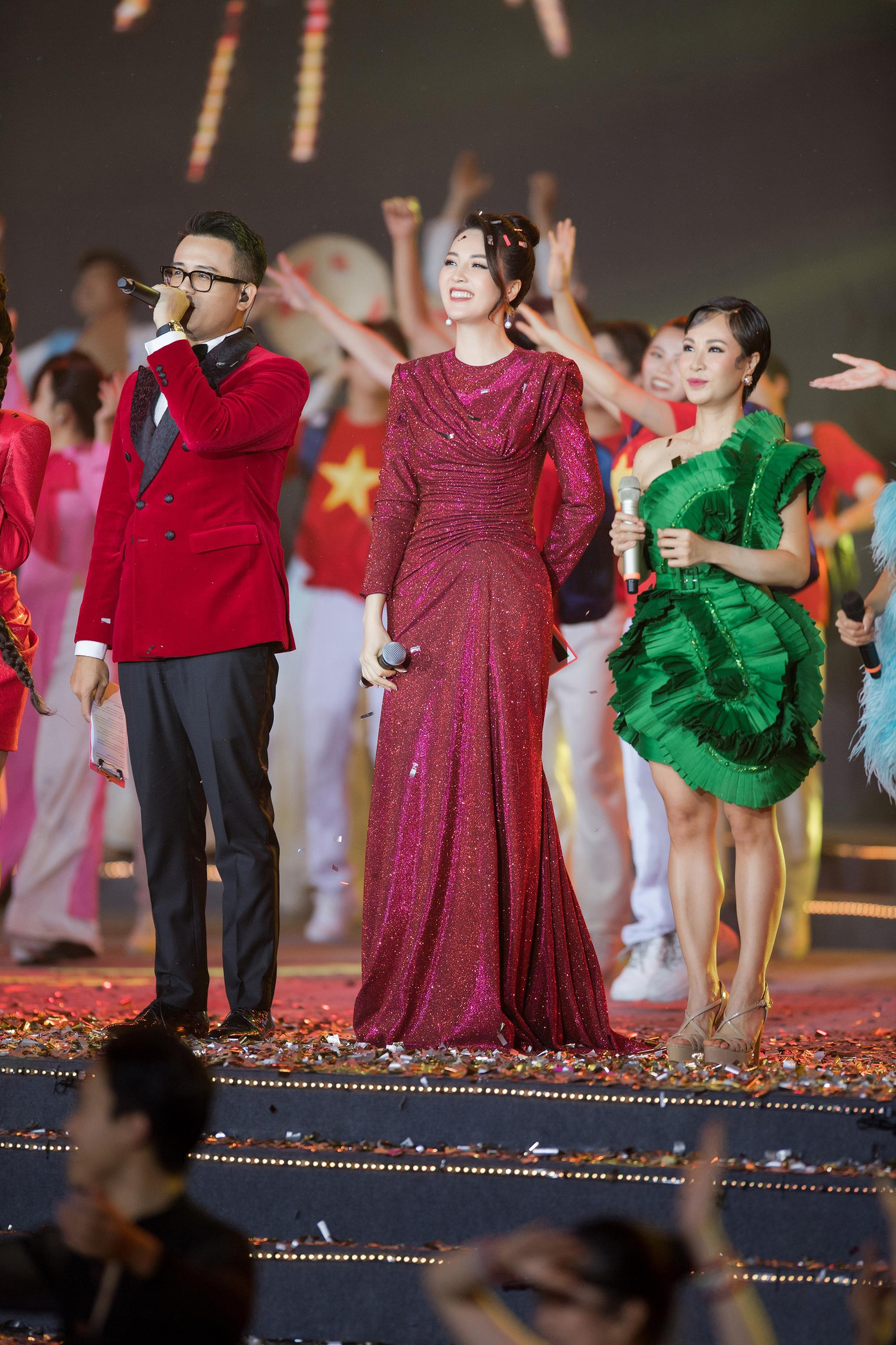 Thụy Vân đã thức nhiều đêm để tham gia tổng duyệt và chuẩn bị cho lễ bế mạc.