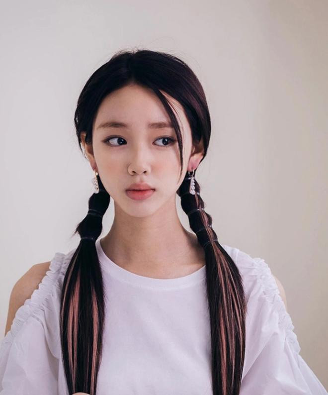 Thùy Tiên và Kim Ji Young được đánh giá có gương mặt khá giống nhau. Thùy Tiên và Kim Ji Young được đánh giá có gương mặt khá giống nhau.