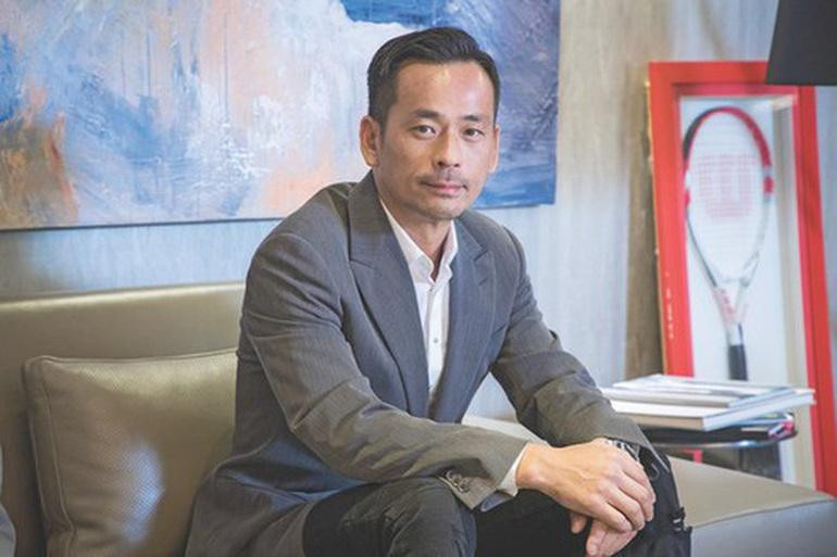 Tỷ phú Châu Trác Hoa chính thức bị truy tố và đối mặt với án phạt 20 năm tù (Ảnh: Sina).