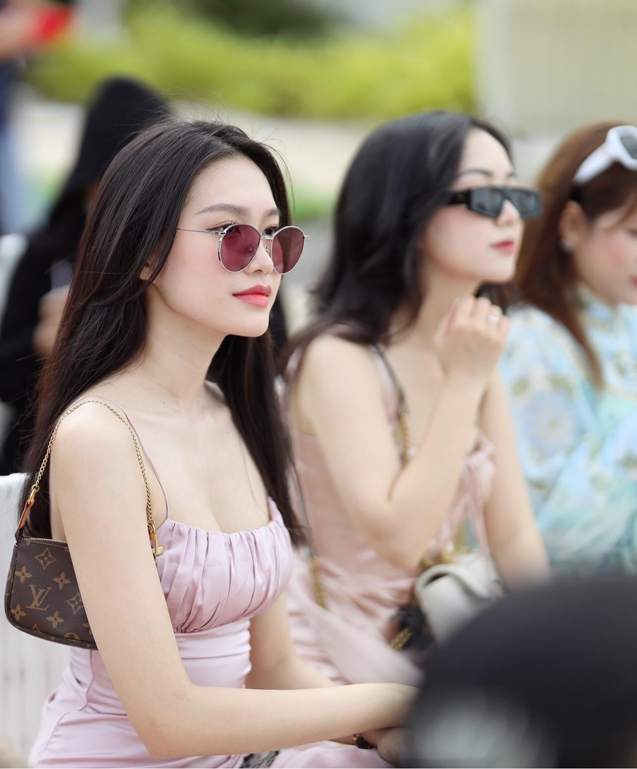 Người đẹp Tài năng Doãn Hải My diện váy cúp ngực khoe nhan sắc cực nóng bỏng.