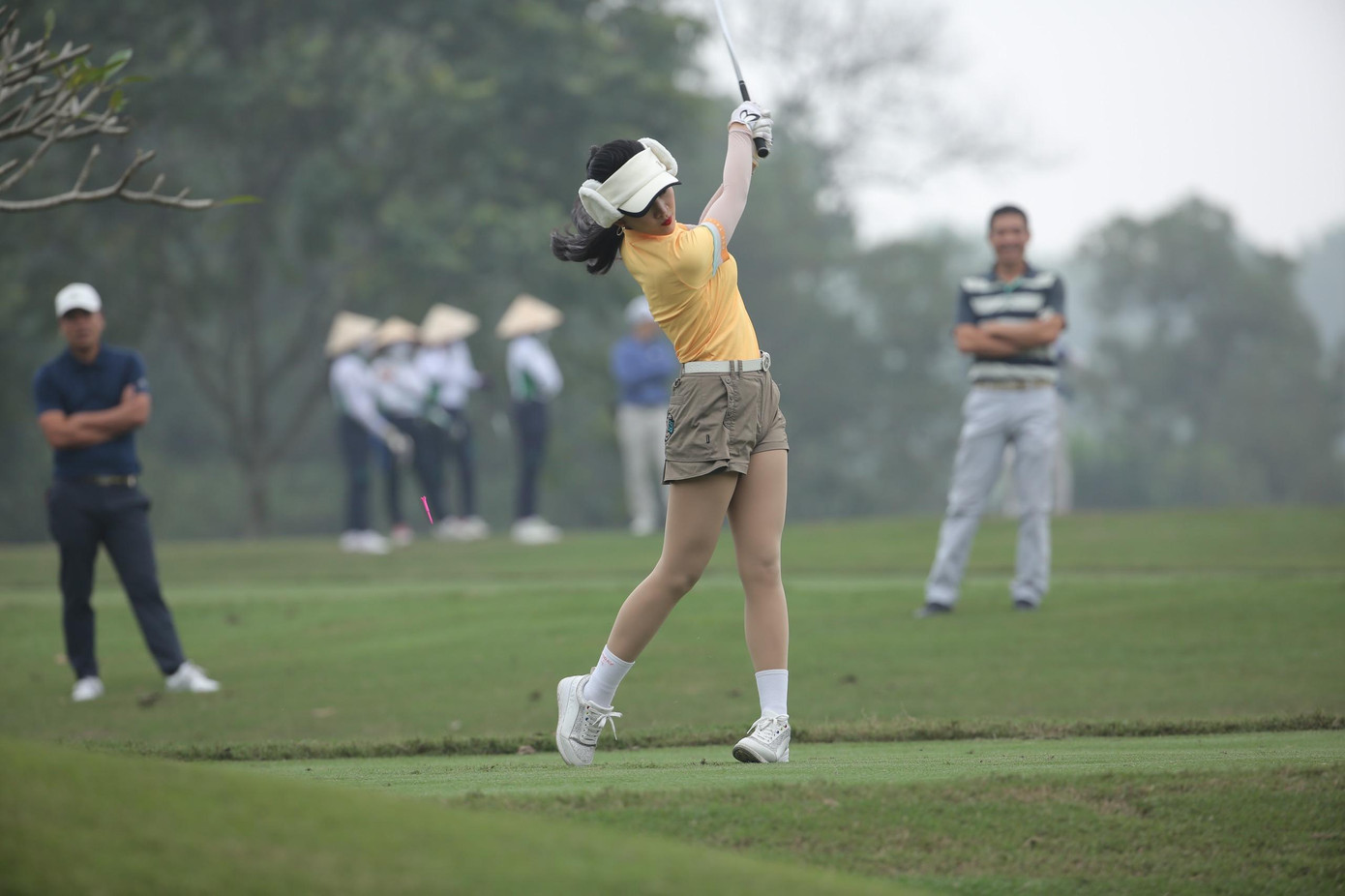 Tham gia thi đấu tại giải Tiền Phong Golf Championship 2020 và được xếp cùng flight (nhóm) với Hoa hậu Ngọc Hân, Hoa hậu Jennifer Phạm, Á hậu Huyền My. Thanh Tú từng giành được giải thưởng Longest driver sân Moutainview.