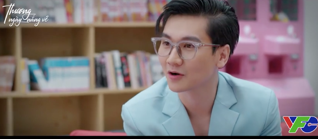 Tạo hình của MC Công Tố trong phim. Tạo hình của MC Công Tố trong phim.