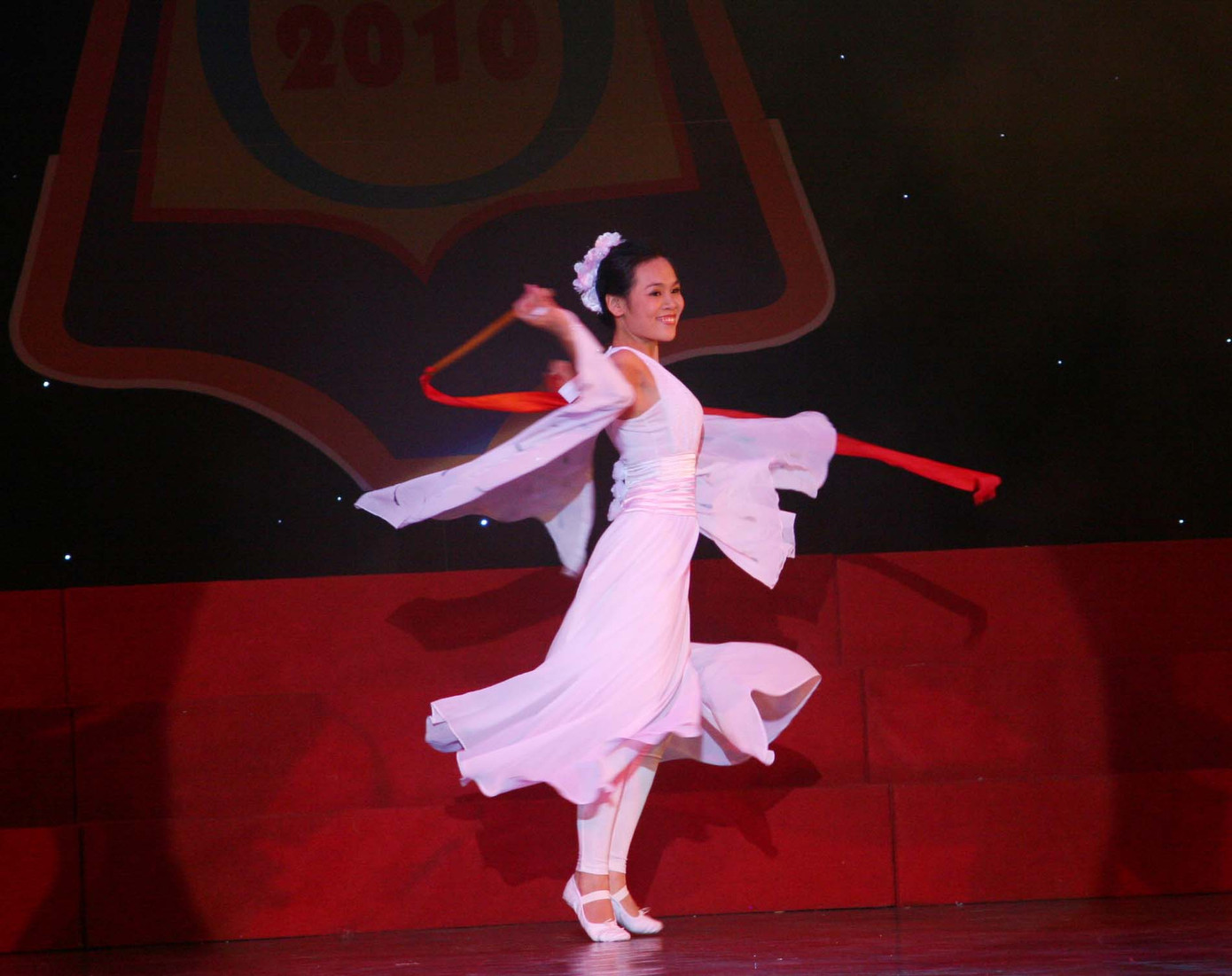 "Tiếng sáo thiên thai" của Kiều Trang (HV Quản lí Giáo dục).