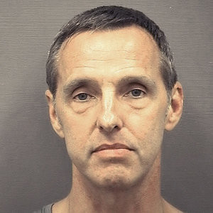 Mánh lới gián điệp Trung Quốc dùng mạng xã hội để chiêu dụ ảnh 1