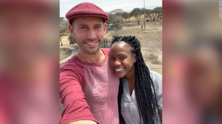 Chàng trai lãng mạn chết đuối thương tâm khi cầu hôn dưới nước ảnh 1