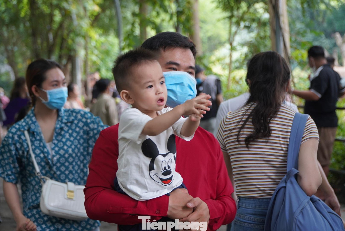 Giá vé không tăng so với ngày thường, 40.000 đồng đối với trẻ nhỏ và 60.000 đồng cho người lớn. Riêng trẻ có chiều cao dưới 1,3m được miễn vé.