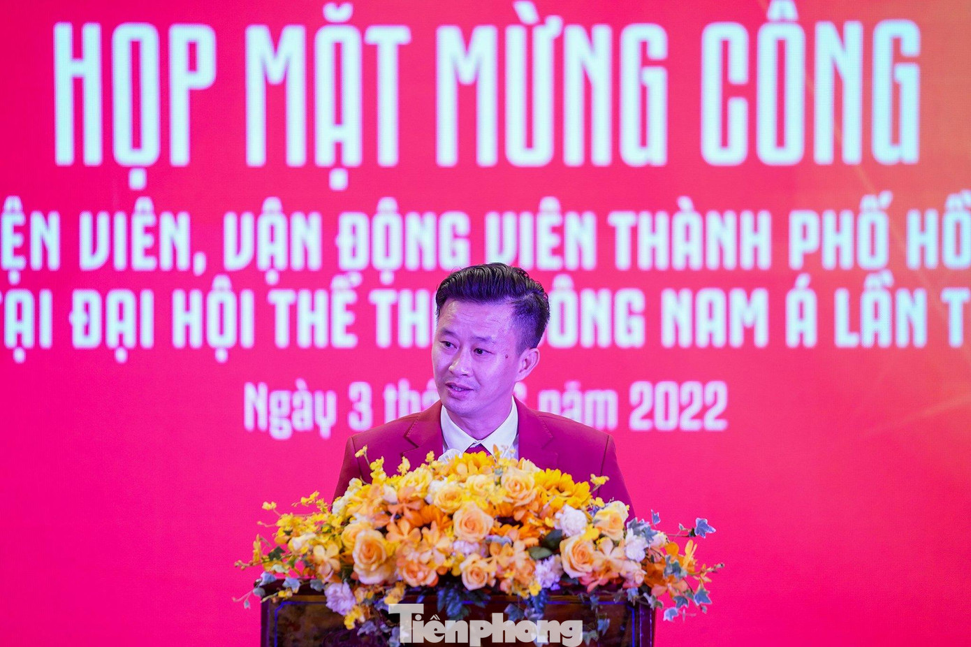 HLV Trương Minh Sang – Đội tuyển Thể dục dụng cụ quốc gia phát biểu tại buổi mừng công. Ảnh: Phạm Nguyễn HLV Trương Minh Sang – Đội tuyển Thể dục dụng cụ quốc gia phát biểu tại buổi mừng công. Ảnh: Phạm Nguyễn