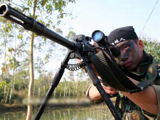 Lính thủy đánh bộ hải quân Trung Quốc huấn luyện chiến đấu