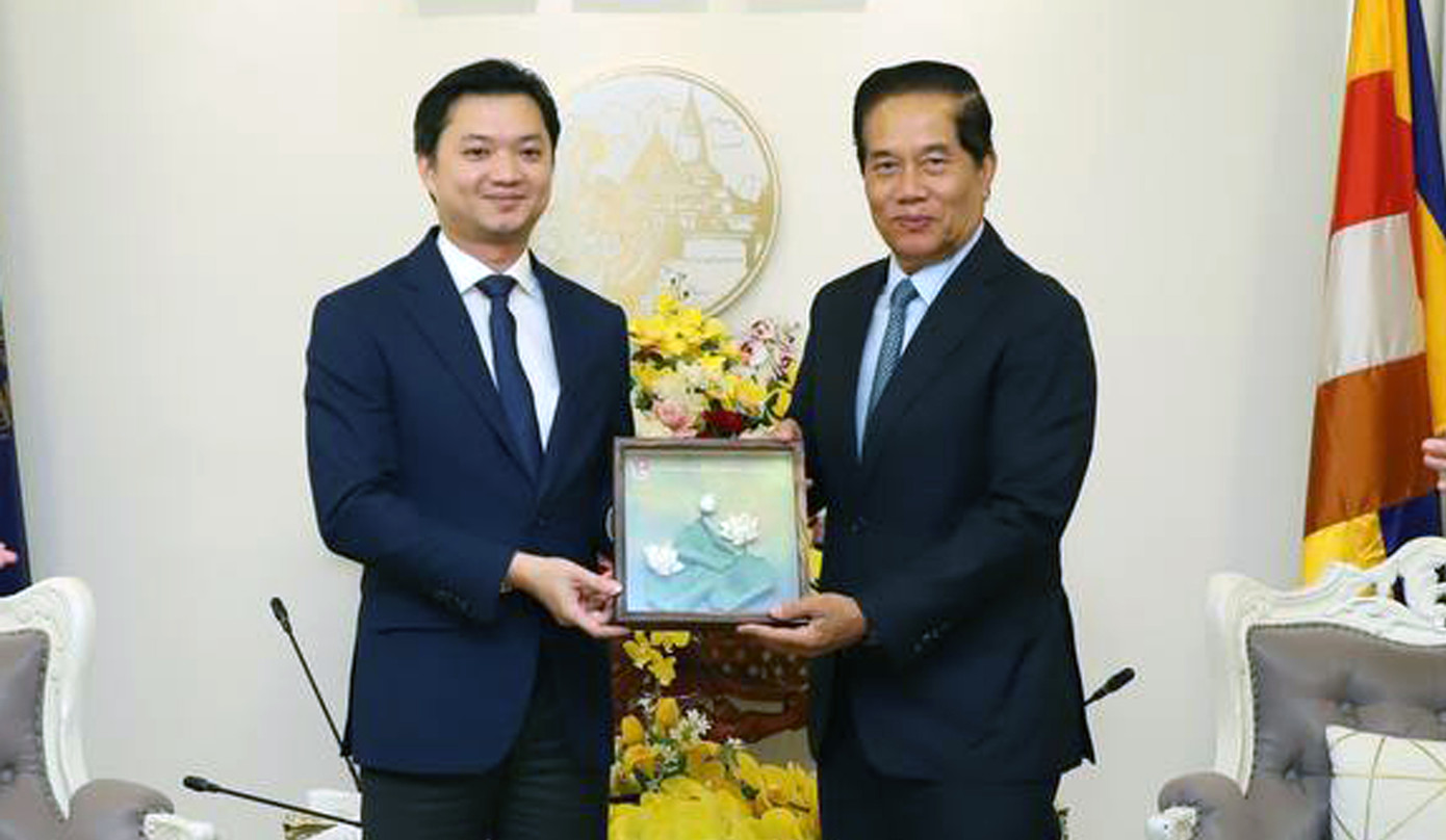 Bí thư T.Ư Đoàn Nguyễn Minh Triết và Thị trưởng Thủ đô Phnom Penh Khuong Sreng tại buổi tiếp. Ảnh: BTC Bí thư T.Ư Đoàn Nguyễn Minh Triết và Thị trưởng Thủ đô Phnom Penh Khuong Sreng tại buổi tiếp. Ảnh: BTC