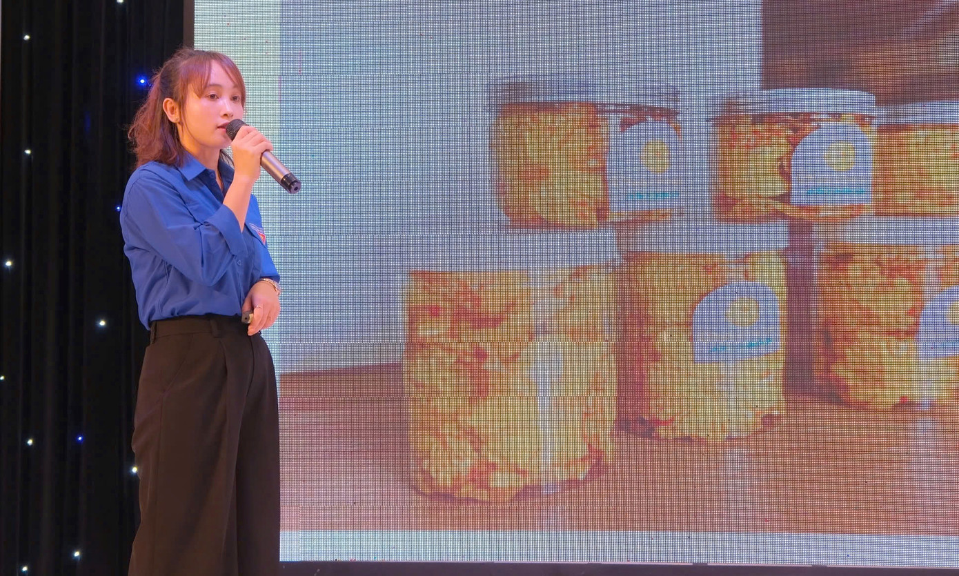 Các thí sinh giới thiệu, thuyết trình dự án của mình tại vòng chung kết. Ảnh: BTC Các thí sinh giới thiệu, thuyết trình dự án của mình tại vòng chung kết. Ảnh: BTC