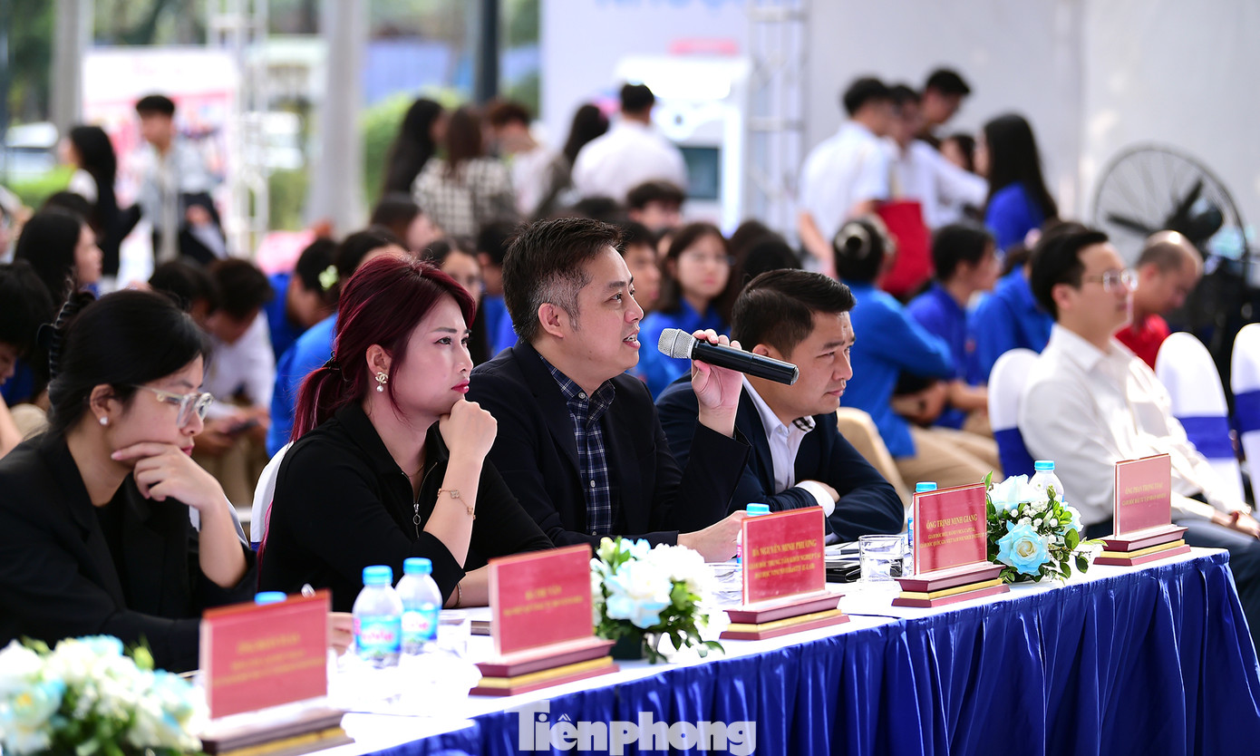 Các dự án được sự chia sẻ, tư vấn của các chuyên gia, nhà đầu tư. Ảnh: Xuân Tùng