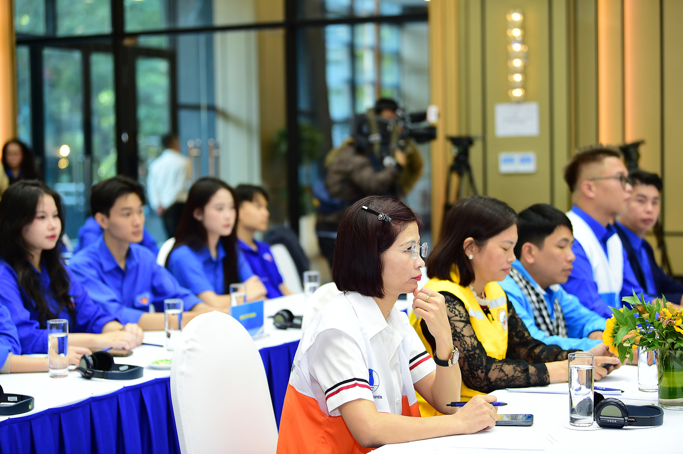 Diễn đàn quốc tế “Kinh nghiệm xây dựng và thực hiện chính sách đối với thanh niên tình nguyện” diễn ra theo hình thức trực tiếp và trực tuyến Diễn đàn quốc tế “Kinh nghiệm xây dựng và thực hiện chính sách đối với thanh niên tình nguyện” diễn ra theo hình thức trực tiếp và trực tuyến