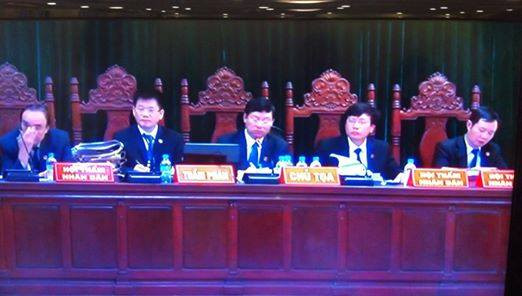 TRỰC TIẾP: 14h cùng ngày, tiếp tục xử ‘bầu’ Kiên ảnh 1