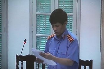 Trả hồ sơ, yêu cầu điều tra bổ sung vụ 'bác sỹ ném xác' ảnh 6