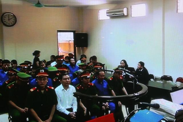 Cân lên bán sắt vụn, ụ nổi 83M chưa được 50 tỷ đồng ảnh 6