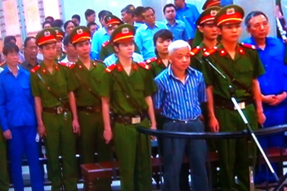 TRỰC TIẾP: 14h cùng ngày, tiếp tục xử ‘bầu’ Kiên ảnh 6