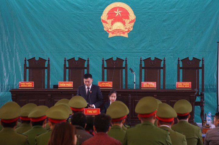 Các bị cáo đồng loạt 'chỉ điểm' kẻ chủ mưu, Bùi Văn Công 'phản cung' ảnh 12