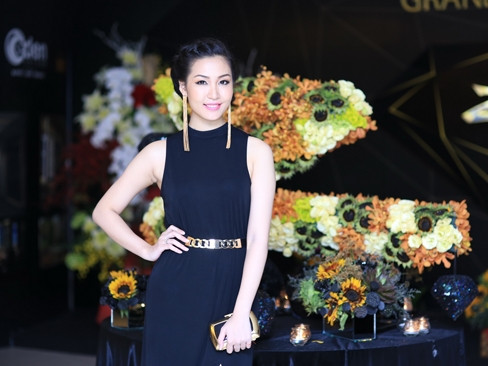 Á hậu Thùy Trang