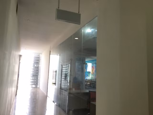 Vụ cô giáo chửi học viên: Gỡ biển trung tâm Anh ngữ MST ảnh 1