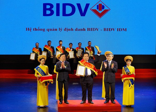 Sao Khuê 2018 vinh danh 2 sản phẩm của BIDV ảnh 1