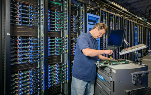 Google, Facebook đang lưu trữ dữ liệu thế nào? ảnh 1