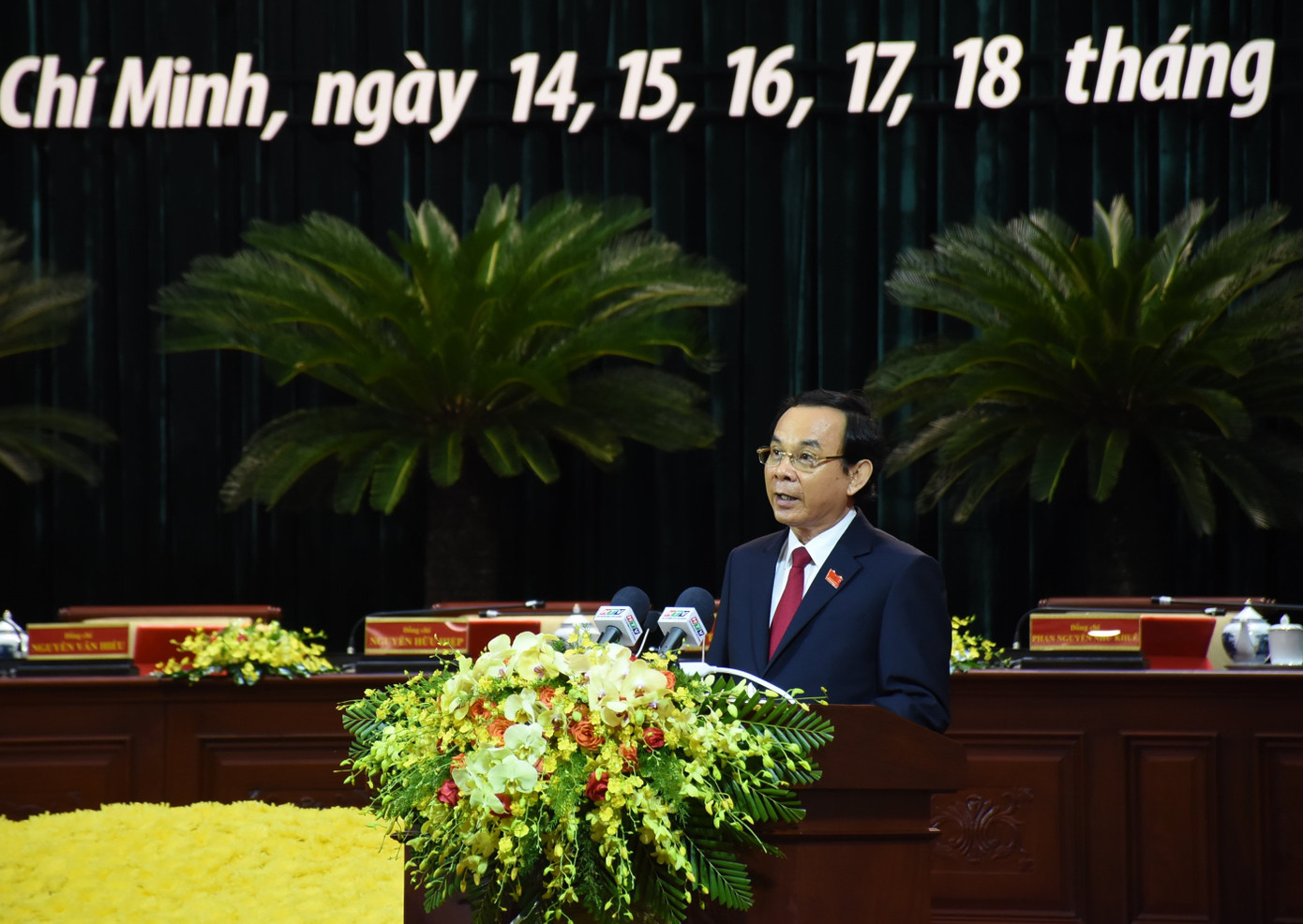 Tân Bí thư Thành ủy Nguyễn Văn Nên nói gì khi ra mắt Đảng bộ TPHCM? ảnh 1