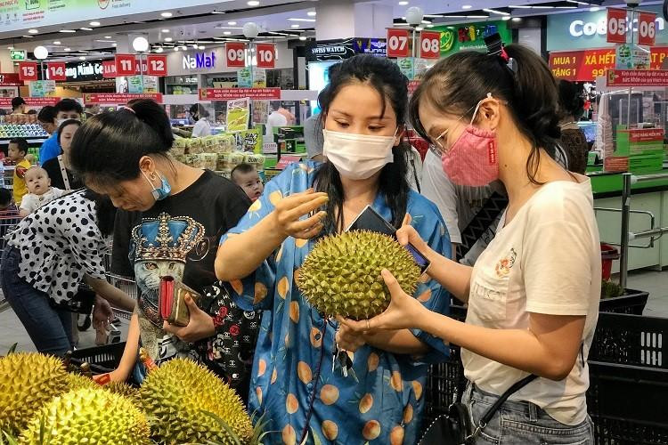 Sầu riêng đang rất "được giá" từ sau khi xuất khẩu chính ngạch sang Trung Quốc Sầu riêng đang rất "được giá" từ sau khi xuất khẩu chính ngạch sang Trung Quốc