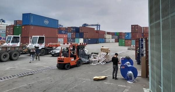 Các doanh nghiệp phản ánh nhiều lô hàng quá cảnh từ Campuchia về bị kiểm tra kéo dài