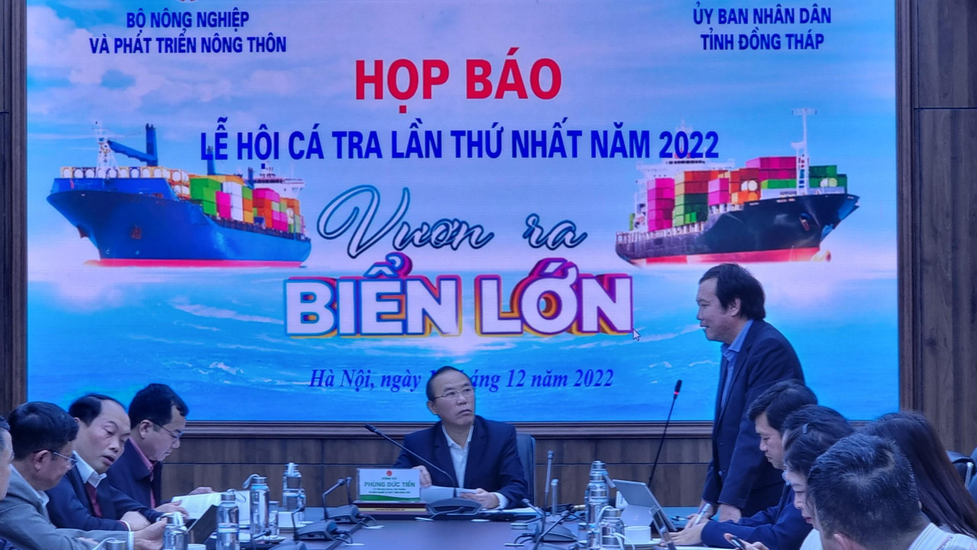 Bí thư Thành uỷ Hồng Ngự thông tin về lễ hội cá tra