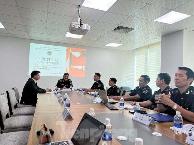 Sau khi nhận được phản ánh, Hải quan TPHCM tổ chức đối thoại nhưng chỉ có sự xuất hiện của đại diện 1 doanh nghiệp