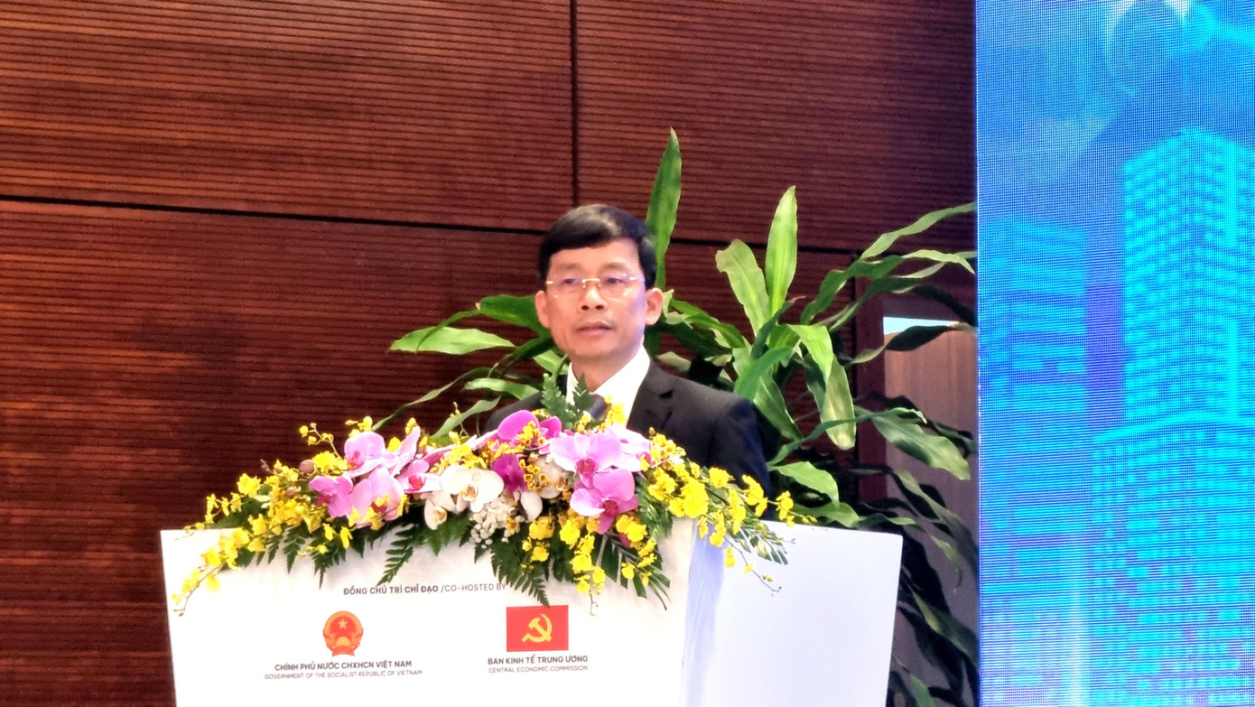 Phó trưởng Ban Kinh tế Trung ương Nguyễn Duy Hưng đánh giá, giải ngân đầu tư công chậm đã trở thành căn bệnh kinh niên của Việt Nam