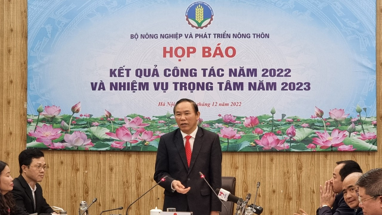 Thứ trưởng Phùng Đức Tiến cho biết, Việt Nam đang kiểm soát tốt dịch bệnh, không tình trạng nhập lậu gây ảnh hưởng cho chăn nuôi trong nước. Thứ trưởng Phùng Đức Tiến cho biết, Việt Nam đang kiểm soát tốt dịch bệnh, không tình trạng nhập lậu gây ảnh hưởng cho chăn nuôi trong nước.