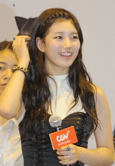 IU Dara Yoona Gain HyunA Park Bom So Hee Suzy Zinger Sun Hwa Jiyeon Taeyeon Goo Hara