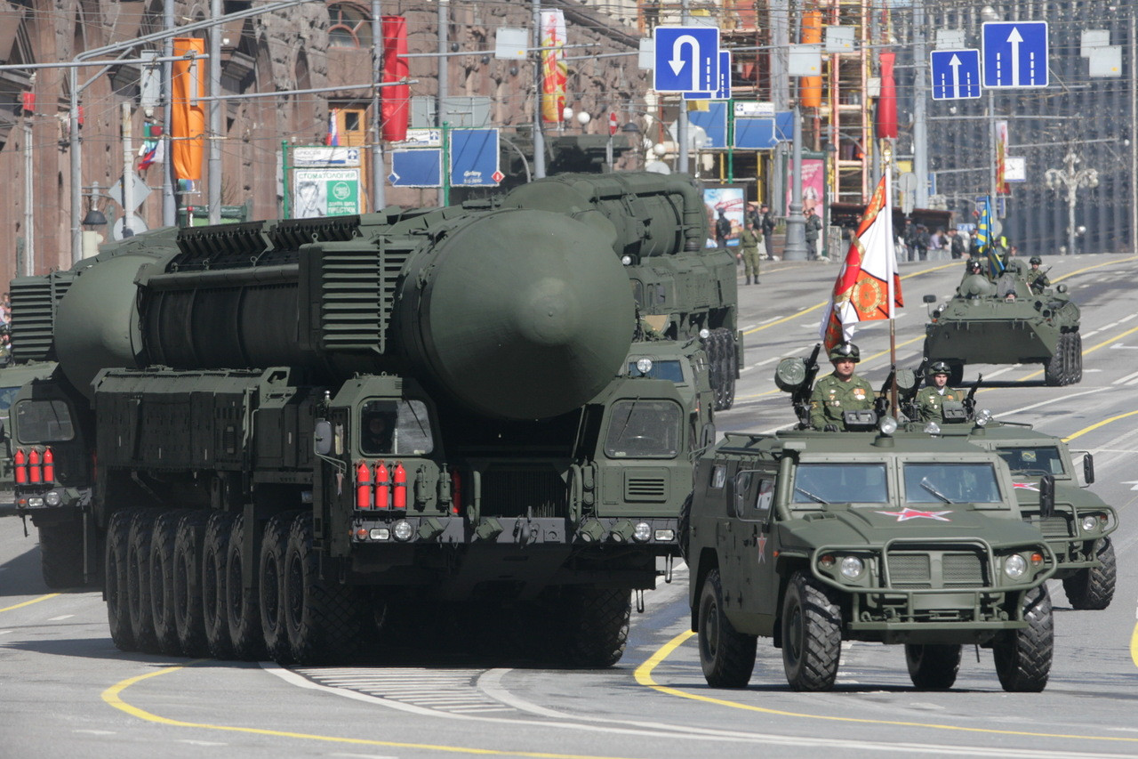 Tên lửa hạt nhân chiến lược Topol-M của Nga