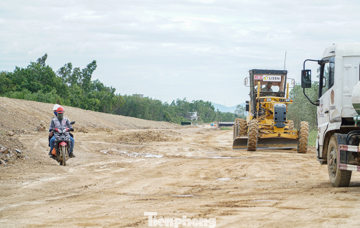 Dù mặt bằng bàn giao đạt cao, nhưng dự án cao tốc này nguy cơ chậm tiến độ.