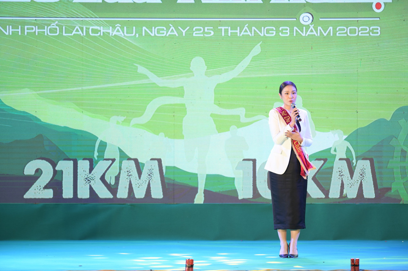 Đại sứ Du lịch Lai Châu Huỳnh Phạm Thủy Tiên ấn tượng với cảnh sắc hùng vĩ, bản sắc văn hóa và dân tộc đa dạng của Lai Châu. Cô mong mỏi du lịch Lai Châu phát huy tiềm năng, thúc đẩy du lịch phát triển trong thời gian tới.