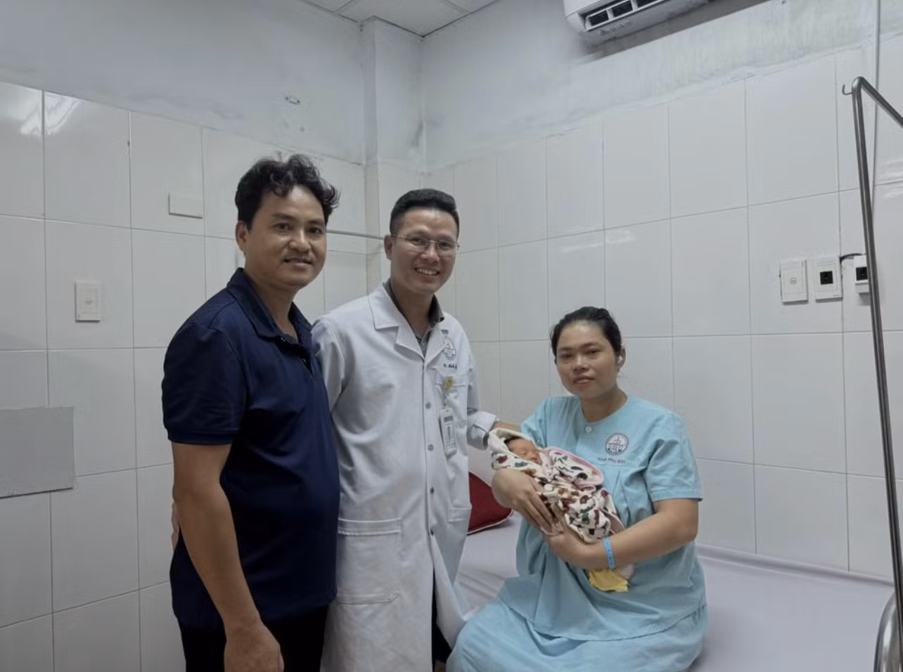 Sức khỏe của mẹ con chị M. đã ổn định Sức khỏe của mẹ con chị M. đã ổn định