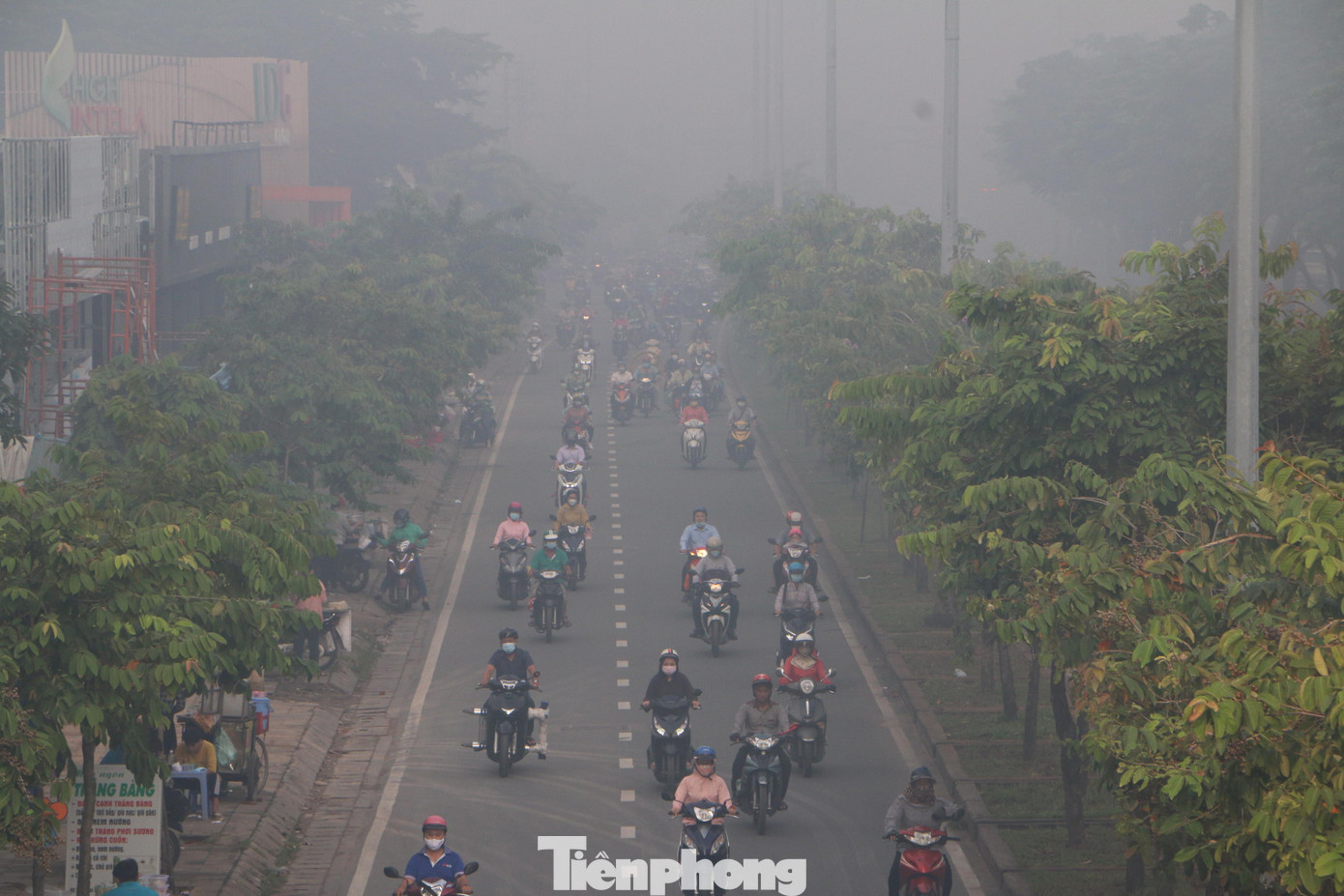 Đường Võ Văn Kiệt vào lúc 7h15 sáng 22/7.