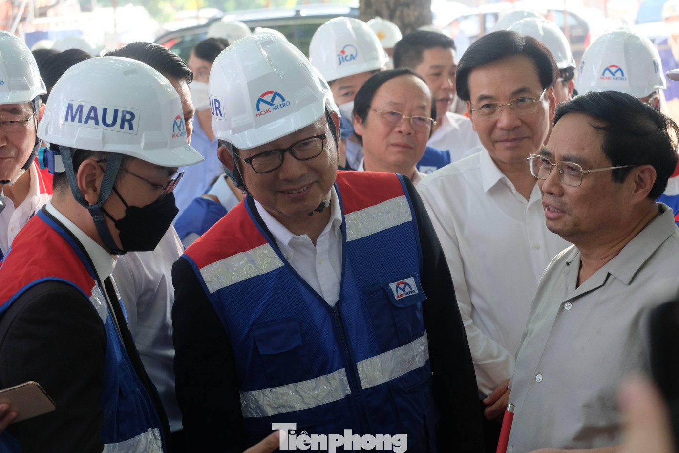 Thủ tướng Phạm Minh Chính trao đổi thông tin cùng ông Yamada Takio, Đại sứ đặc mệnh toàn quyền Nhật Bản tại Việt Nam.