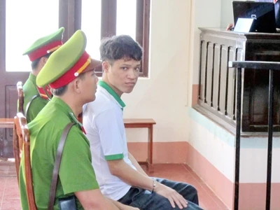 Lê Bá Mai tại tòa