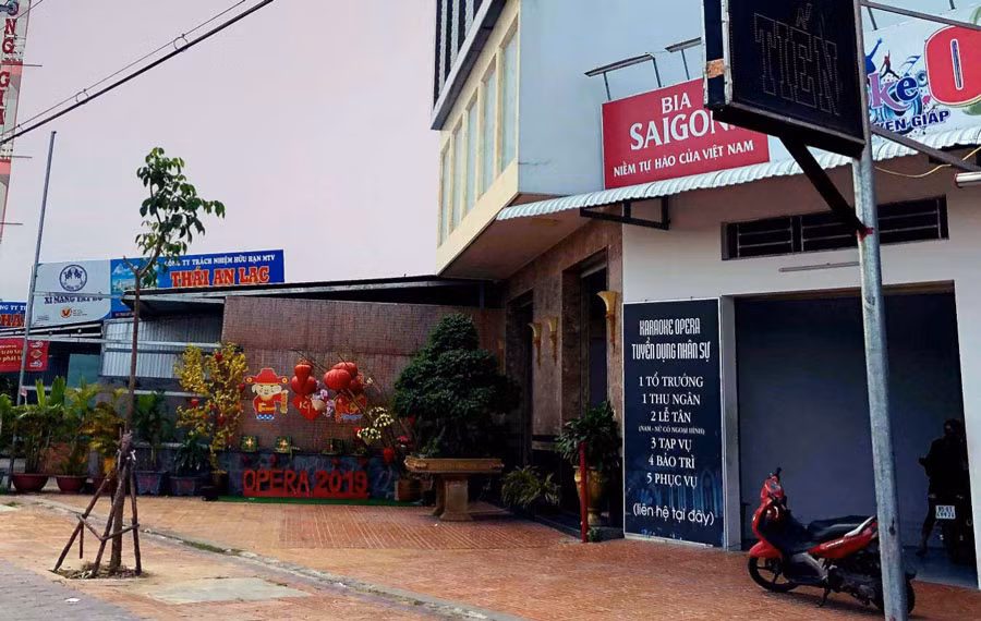 Phó công an phường chết bất thường khi đi hát karaoke ảnh 1