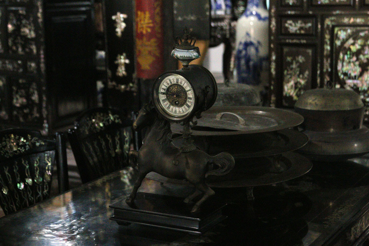 Độc đáo chiếc giường cổ có giá bạc tỷ ở Đồng Tháp ảnh 16