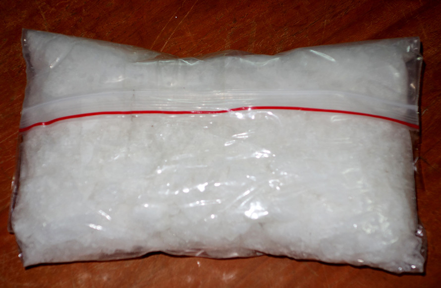 Bắt quả tang nam thanh niên giấu ma túy đá trong quần lót ảnh 1