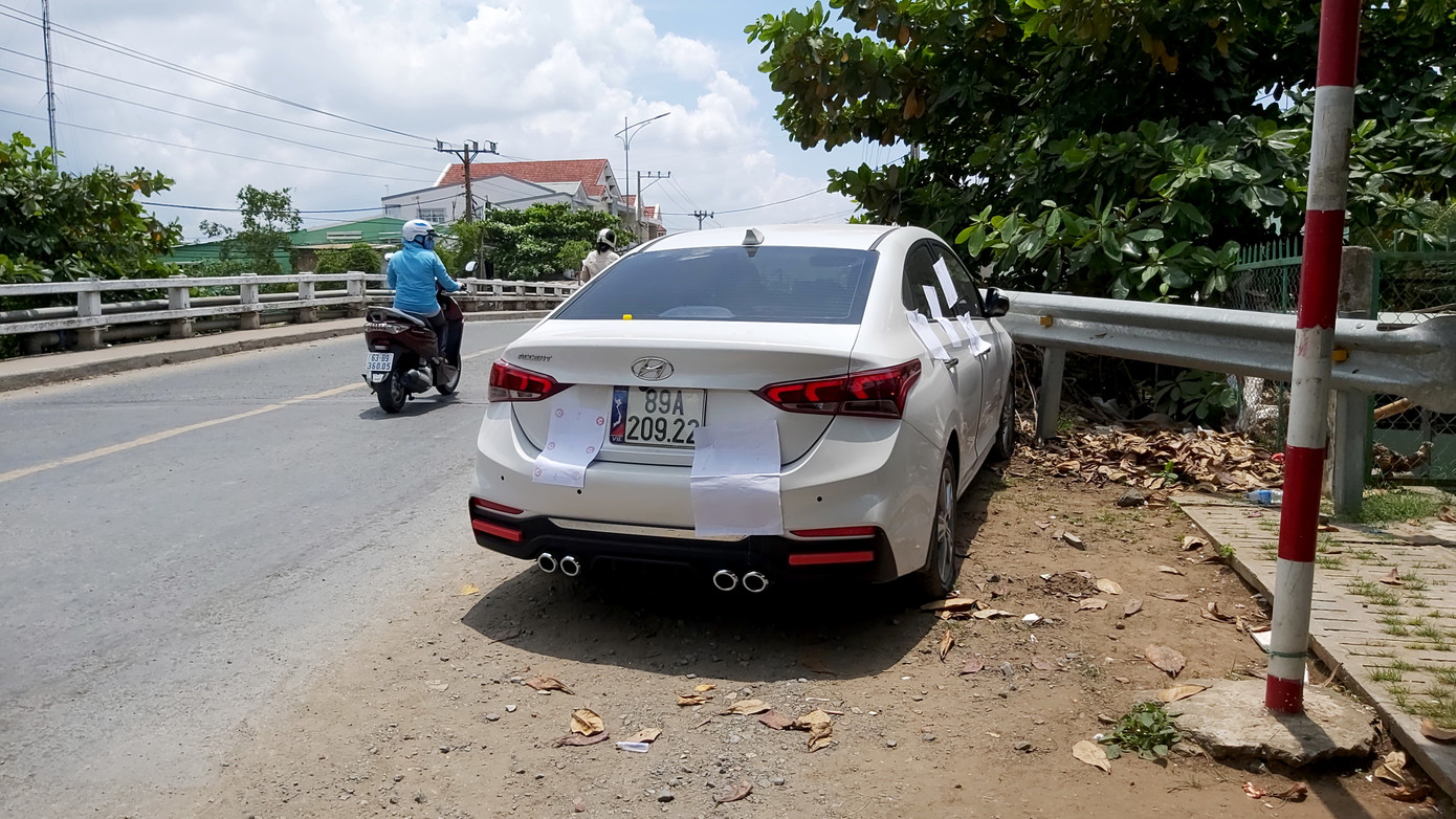 Truy đuổi gần 4km bắt xe 'điên' gây tai nạn bỏ chạy ảnh 3