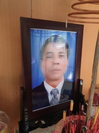 Người đàn ông chết tại trụ sở công an huyện, nghi nhảy lầu tự tử ảnh 1