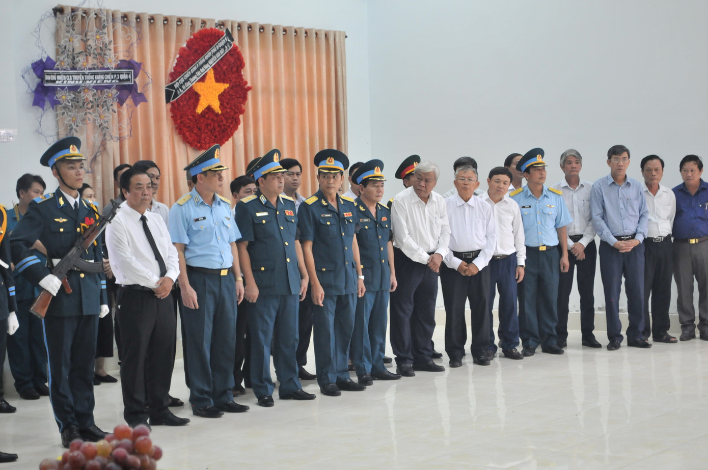  Những lời tiếc thương vĩnh biệt Anh hùng phi công Nguyễn Văn Bảy tại quê nhà ảnh 2