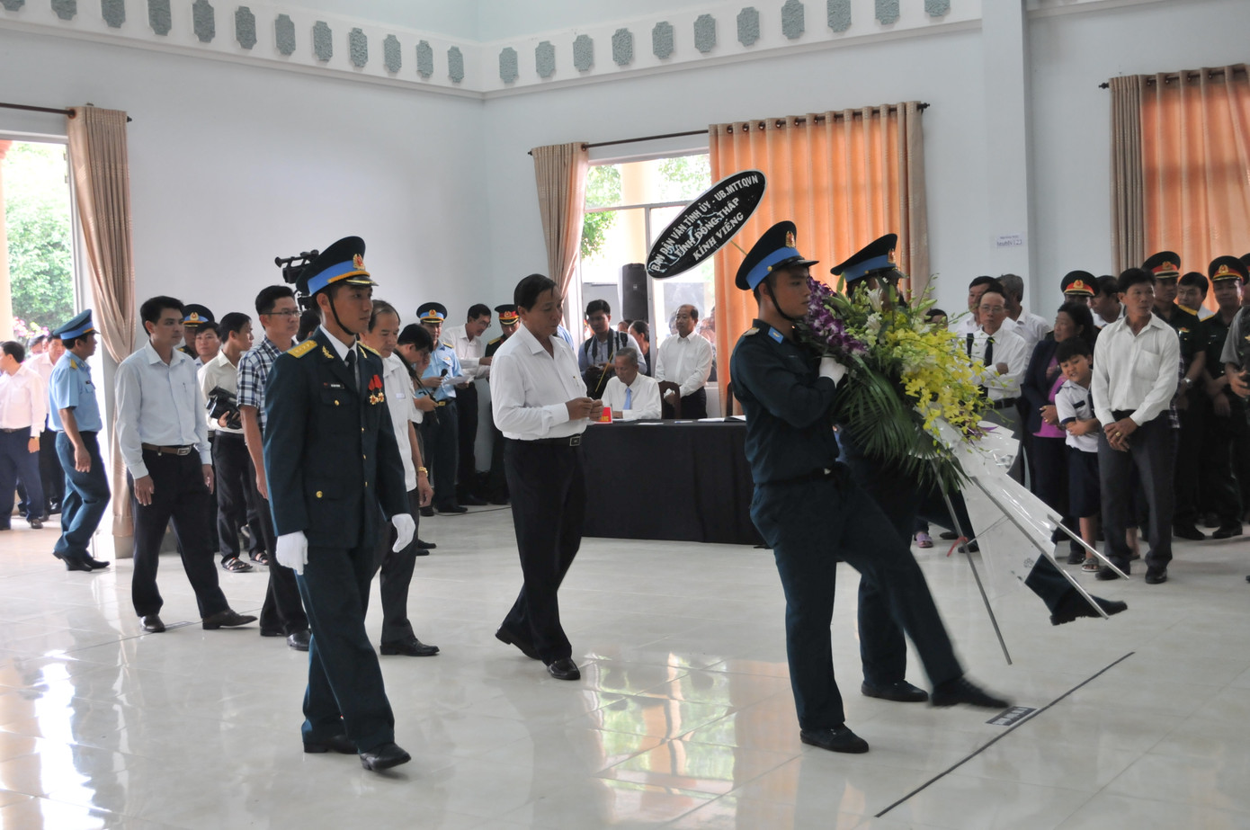  Những lời tiếc thương vĩnh biệt Anh hùng phi công Nguyễn Văn Bảy tại quê nhà ảnh 5