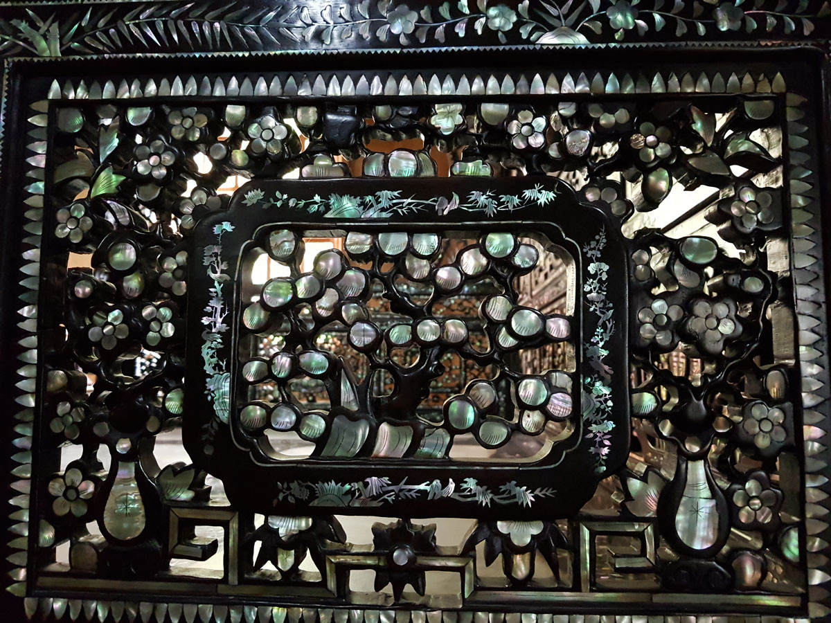 Độc đáo chiếc giường cổ có giá bạc tỷ ở Đồng Tháp ảnh 4