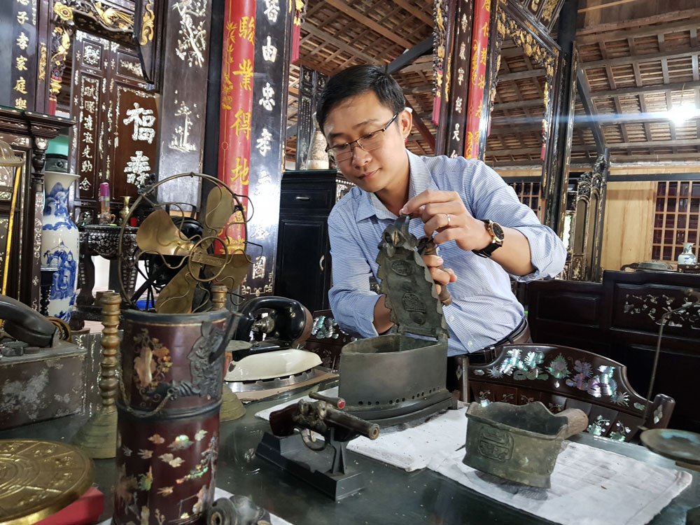 Độc đáo chiếc giường cổ có giá bạc tỷ ở Đồng Tháp ảnh 6 Độc đáo chiếc giường cổ có giá bạc tỷ ở Đồng Tháp ảnh 6