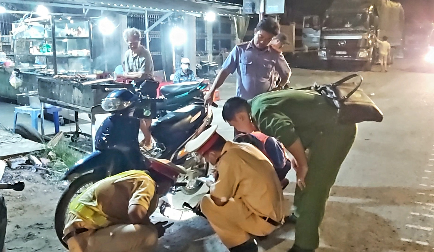 Va chạm liên hoàn trên Quốc lộ 1A, 3 người thương vong ảnh 1